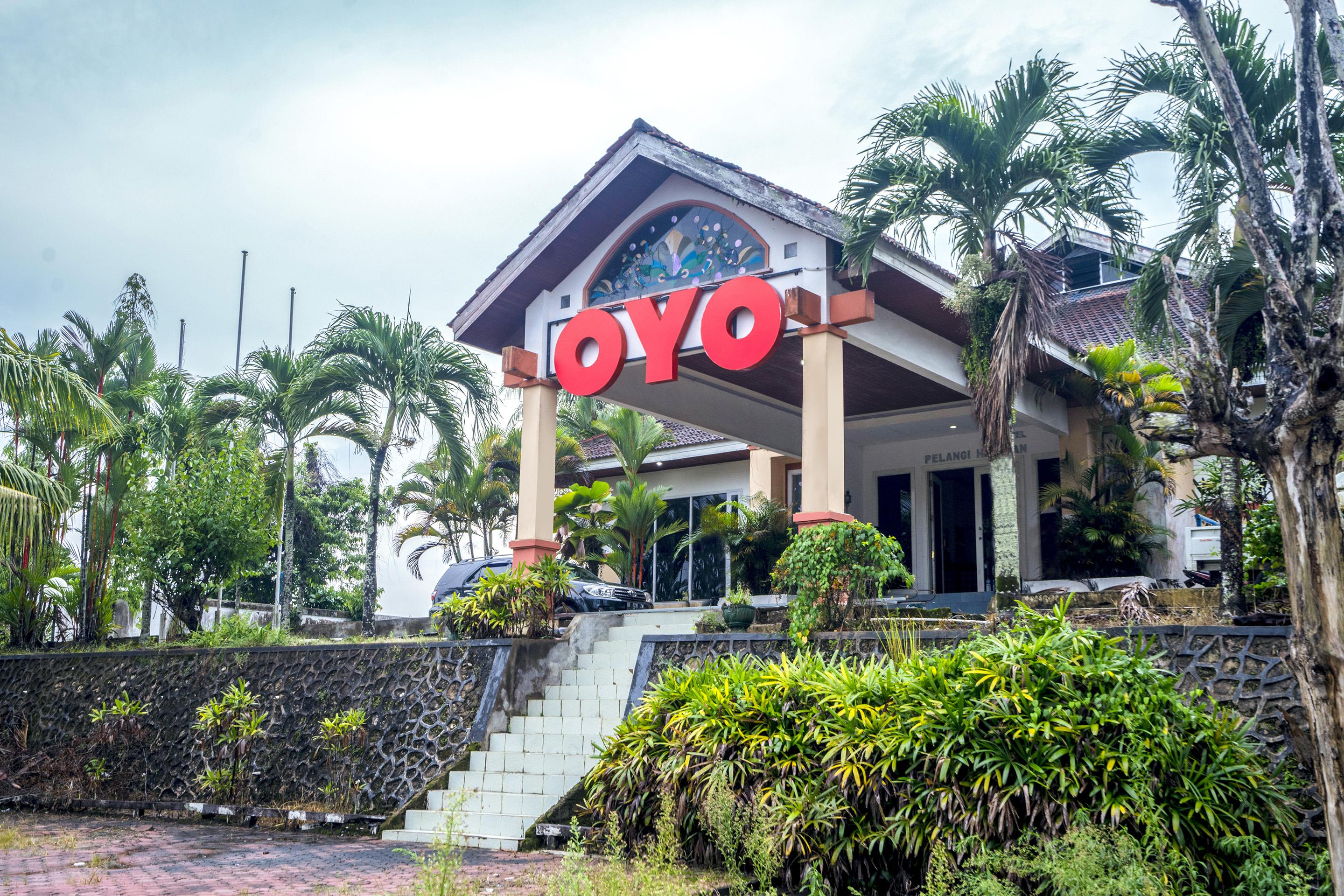 Oyo 1989 Hotel Pelangi Harapan Samarinda Extérieur photo